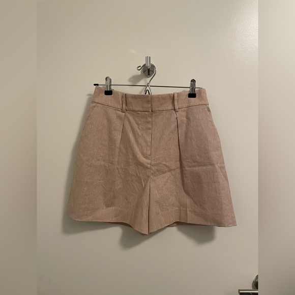 THEORY Women's Tan Shorts